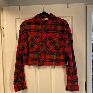 Arizona Juniors Womens Long Sleeve Boxy Fit Button-Down Shirt